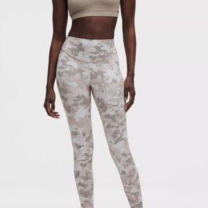 Women's Camouflage High-Waisted Leggings